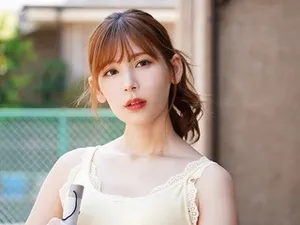 Chị dâu dáng nuột liếm cặc em trai yếu lòng
